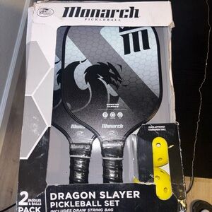 Dragon Slayer Pickleball Set - Black and Yellow